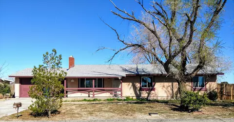 40704 159th St E, Lancaster, CA 93535 photo 1