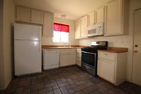 39320 Willowvale Rd, Palmdale, CA 93551 photo 4