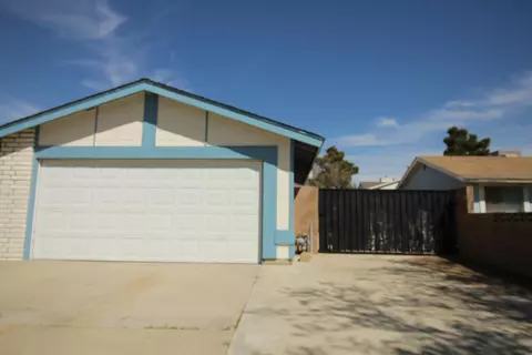 39320 Willowvale Rd, Palmdale, CA 93551 photo 2