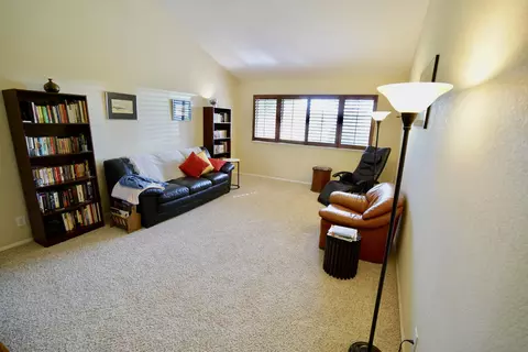 44144 Planet Cir, Lancaster, CA 93536 photo 4