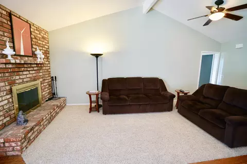 44144 Planet Cir, Lancaster, CA 93536 photo 5