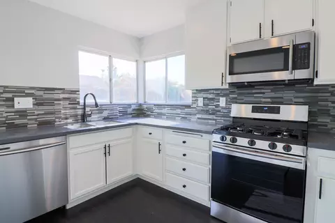 37824 Silk Tree Ln, Palmdale, CA 93550 photo 9