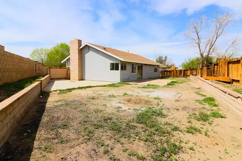 37824 Silk Tree Ln, Palmdale, CA 93550 photo 27