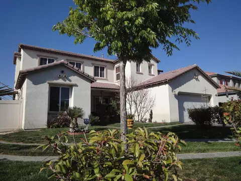 6871 Atmore St, Palmdale, CA 93552 photo 2