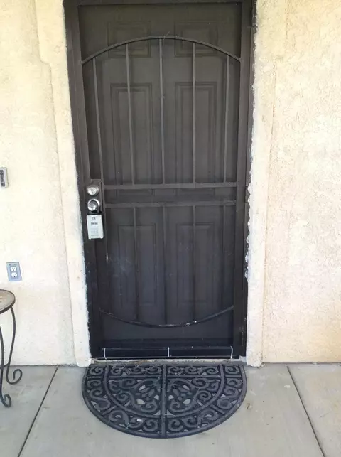 2030 Valiant St, Lancaster, CA 93536 photo 2