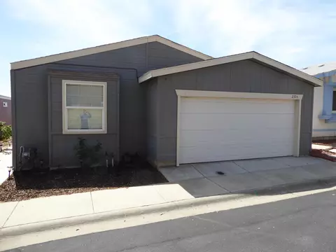 2324 Rangeview Dr, Rosamond, CA 93560 photo 1