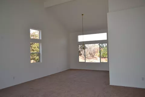 2891 Chuckwagon Rd, Palmdale, CA 93550 photo 5