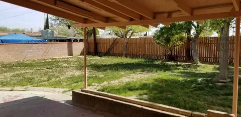 38516 21st St E, Palmdale, CA 93550 photo 12