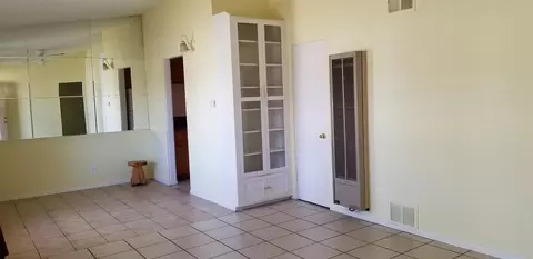 38516 21st St E, Palmdale, CA 93550 photo 3