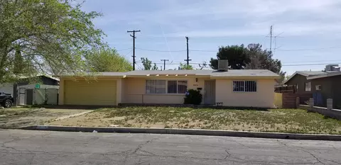 38516 21st St E, Palmdale, CA 93550 photo 1