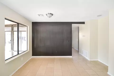 4918 Halen St, Palmdale, CA 93552 photo 5