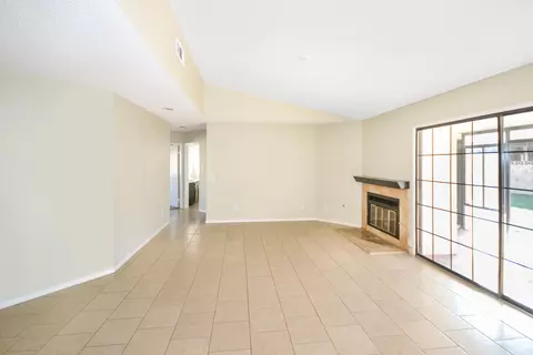 4918 Halen St, Palmdale, CA 93552 photo 4