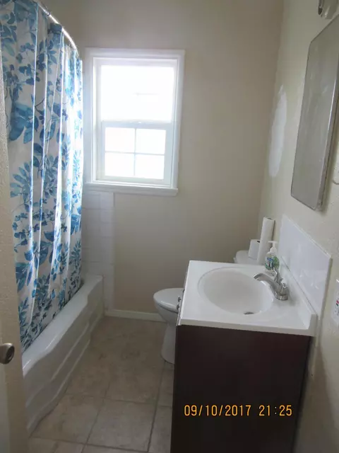 38430 12th St E, Palmdale, CA 93550 photo 9