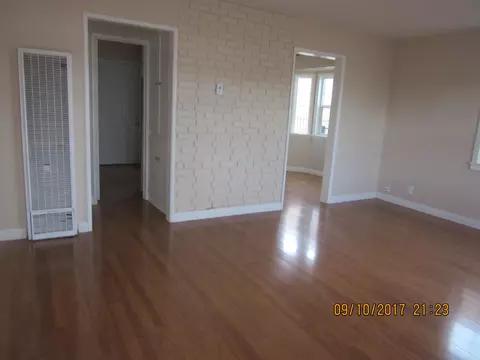 38430 12th St E, Palmdale, CA 93550 photo 3