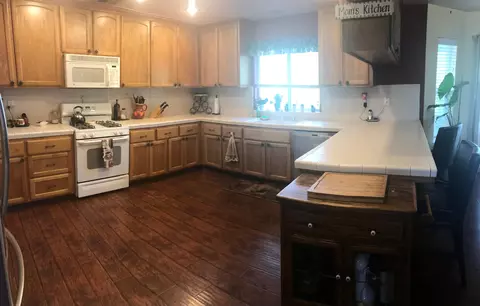 28410 Delaware Dr, Tehachapi, CA 93561 photo 4