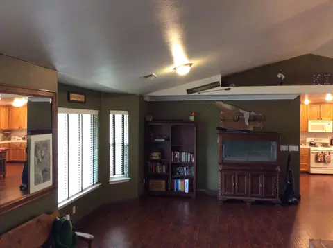 28410 Delaware Dr, Tehachapi, CA 93561 photo 8