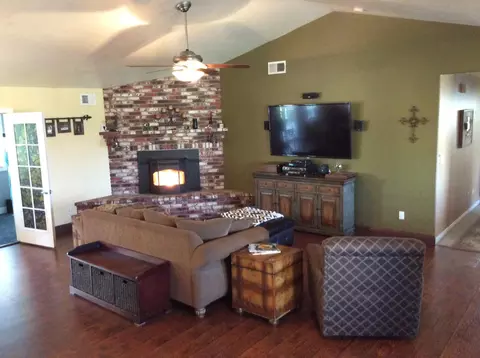 28410 Delaware Dr, Tehachapi, CA 93561 photo 7