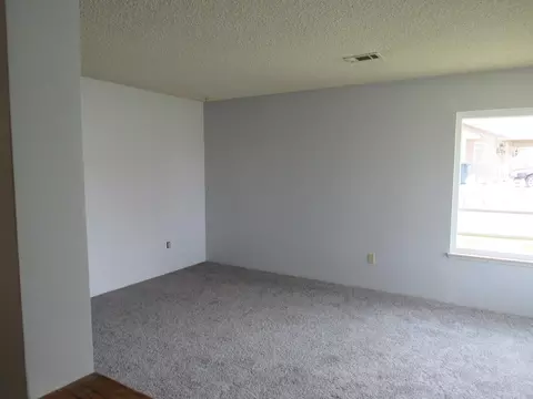 21520 San Gabriel Dr, Tehachapi, CA 93561 photo 12