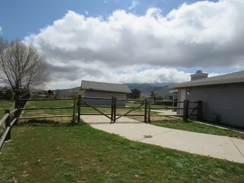 21520 San Gabriel Dr, Tehachapi, CA 93561 photo 5