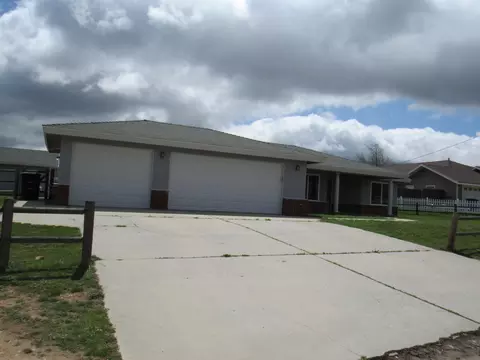 21520 San Gabriel Dr, Tehachapi, CA 93561 photo 3