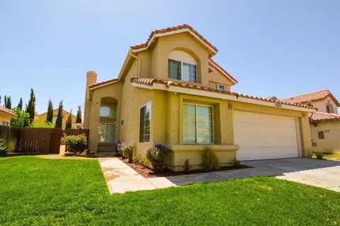 1814 Sierra View Ave, Lancaster, CA 93535 photo 4