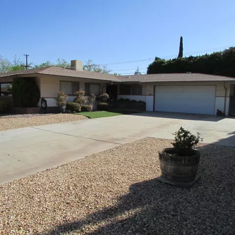 44260 12th St E, Lancaster, CA 93535 photo 4
