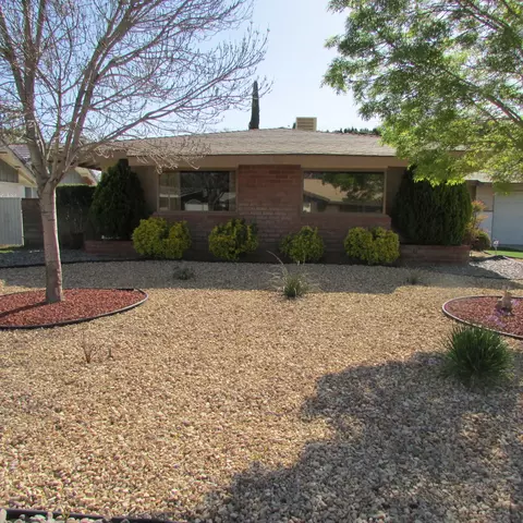 44260 12th St E, Lancaster, CA 93535 photo 3