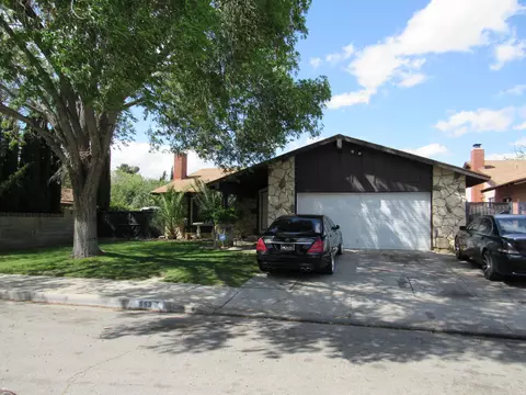 553 Eston Pl, Lancaster, CA 93535 photo 1