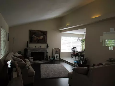 553 Eston Pl, Lancaster, CA 93535 photo 7