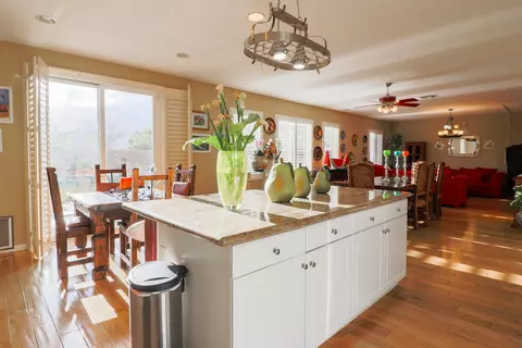 39331 Clear View Ct, Palmdale, CA 93551 photo 9
