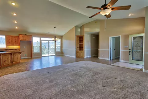30681 Fox Ridge Ct, Tehachapi, CA 93561 photo 4