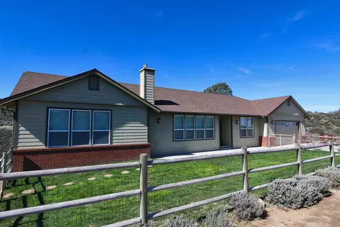 30681 Fox Ridge Ct, Tehachapi, CA 93561 photo 1