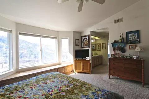 22751 Saddleback Dr, Tehachapi, CA 93561 photo 9