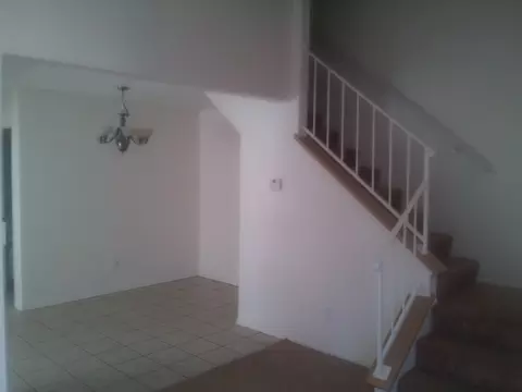 44556 E 15th St UNIT 2, Lancaster, CA 93535 photo 2