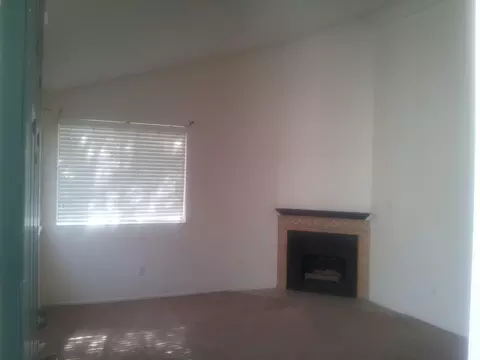 44556 E 15th St UNIT 2, Lancaster, CA 93535 photo 4