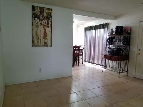 17829 Mossdale Ave, Lancaster, CA 93535 photo 5