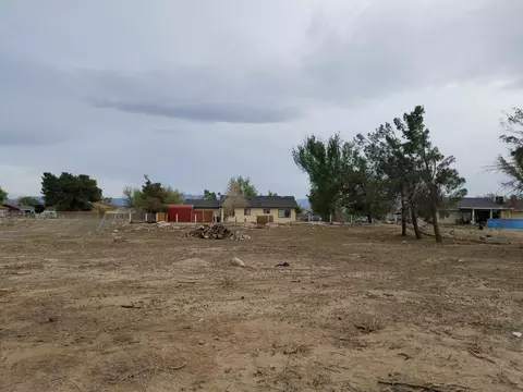 17829 Mossdale Ave, Lancaster, CA 93535 photo 32