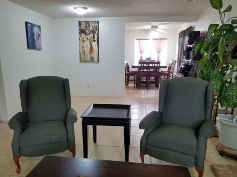 17829 Mossdale Ave, Lancaster, CA 93535 photo 4