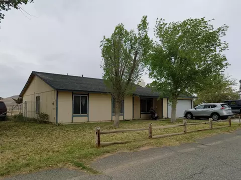 17829 Mossdale Ave, Lancaster, CA 93535 photo 2