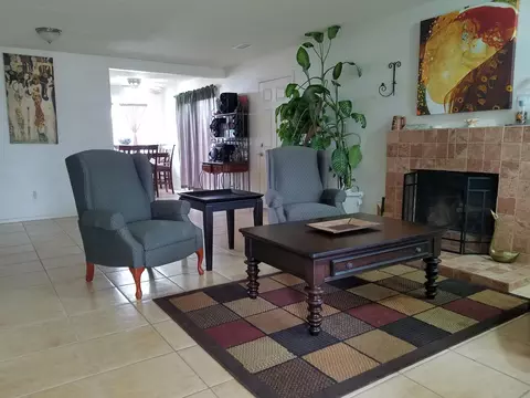 17829 Mossdale Ave, Lancaster, CA 93535 photo 3