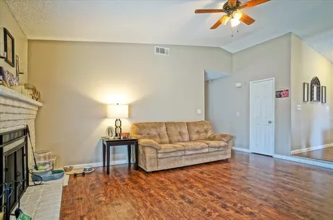 1217 E Avenue J12, Lancaster, CA 93535 photo 8