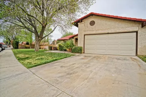 1217 E Avenue J12, Lancaster, CA 93535 photo 1