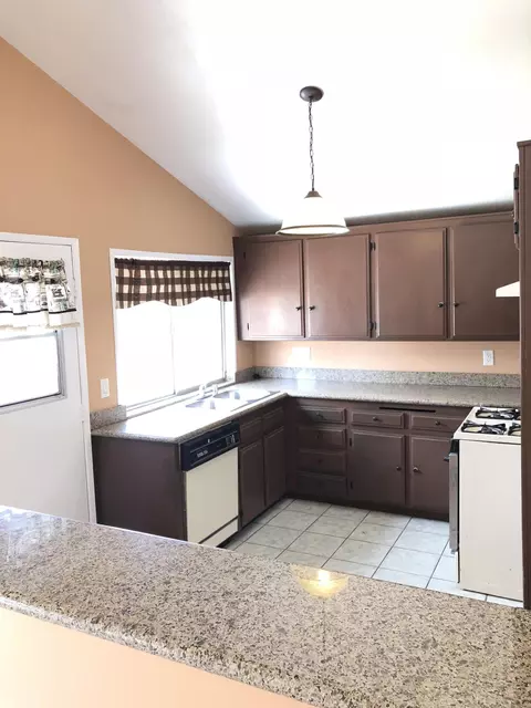 44260 Raysack Ave, Lancaster, CA 93535 photo 9