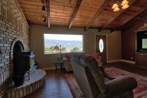 28060 Cumberland Rd, Tehachapi, CA 93561 photo 10