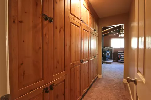 28060 Cumberland Rd, Tehachapi, CA 93561 photo 31