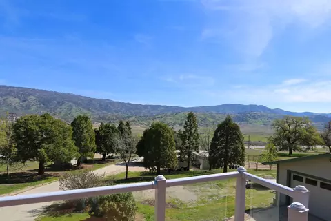 28060 Cumberland Rd, Tehachapi, CA 93561 photo 6