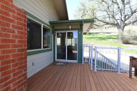 28060 Cumberland Rd, Tehachapi, CA 93561 photo 7