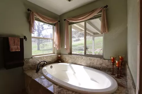 28060 Cumberland Rd, Tehachapi, CA 93561 photo 22
