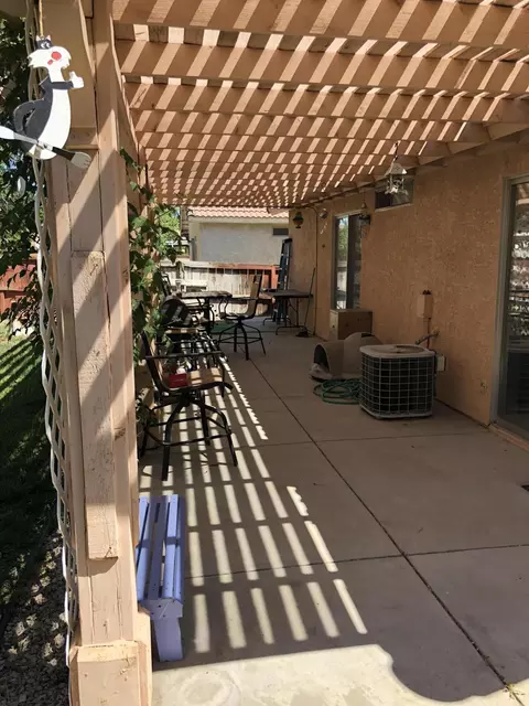 36807 Royce Court Ct E, Palmdale, CA 93552 photo 8