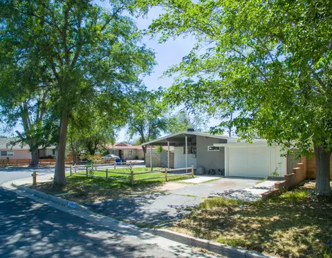44003 Gadsden Ave, Lancaster, CA 93534 photo 2